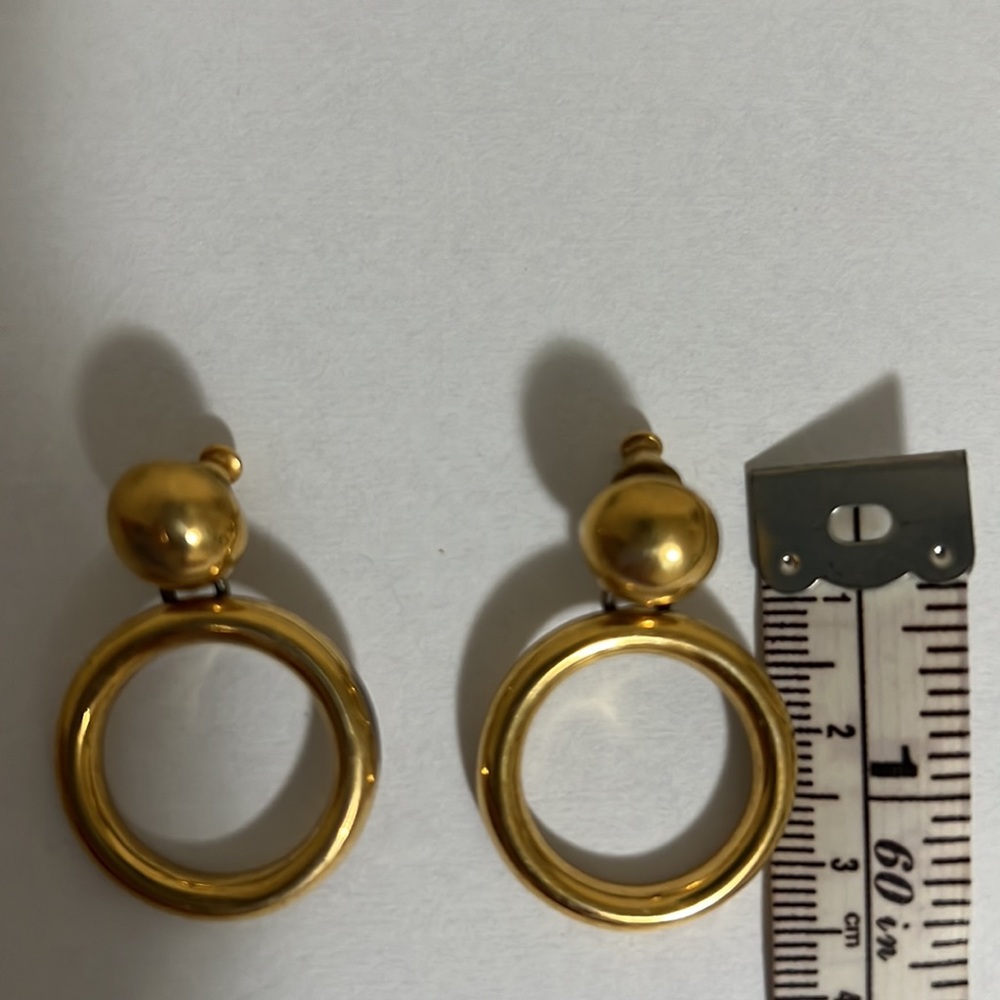 Vintage Monet earrings - Picture 3 of 3